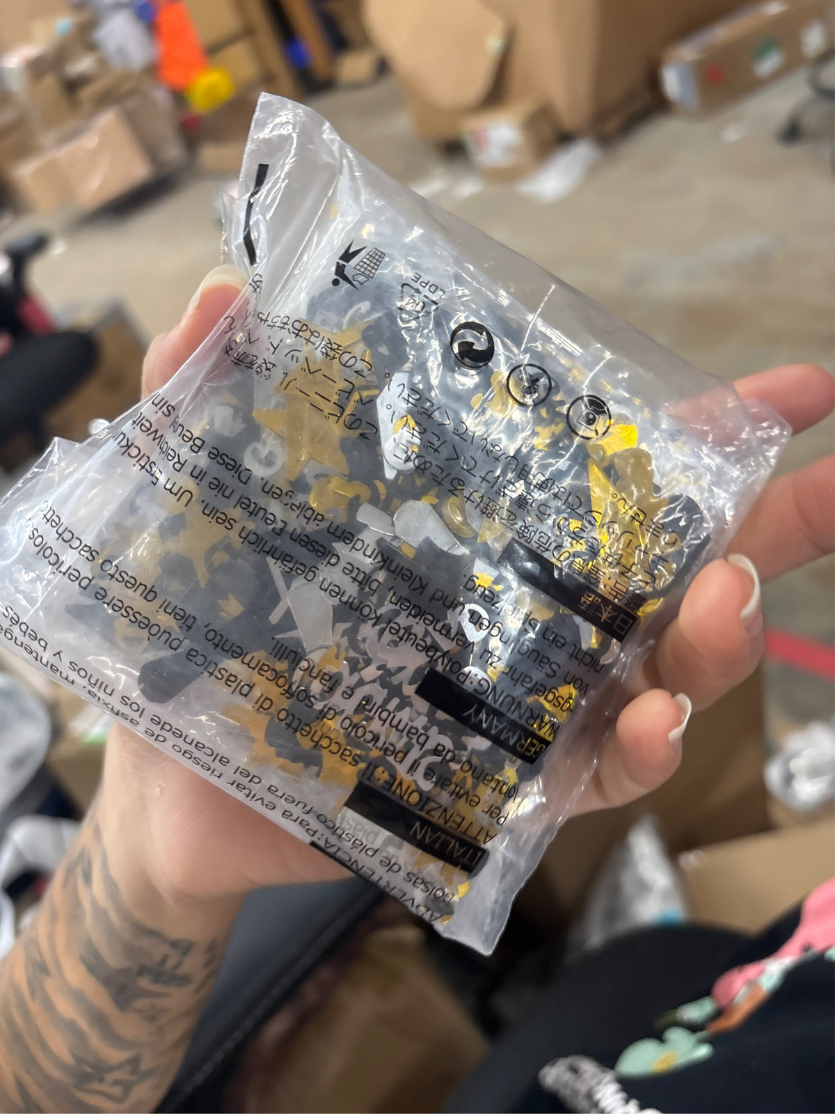 Graduation Confetti Gold Silver Black