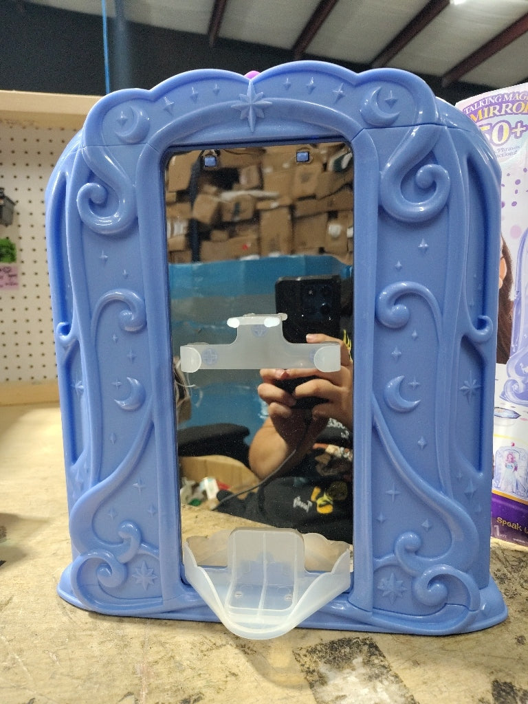 Magic Mixies Pixie Supremes: Skylar Mirror